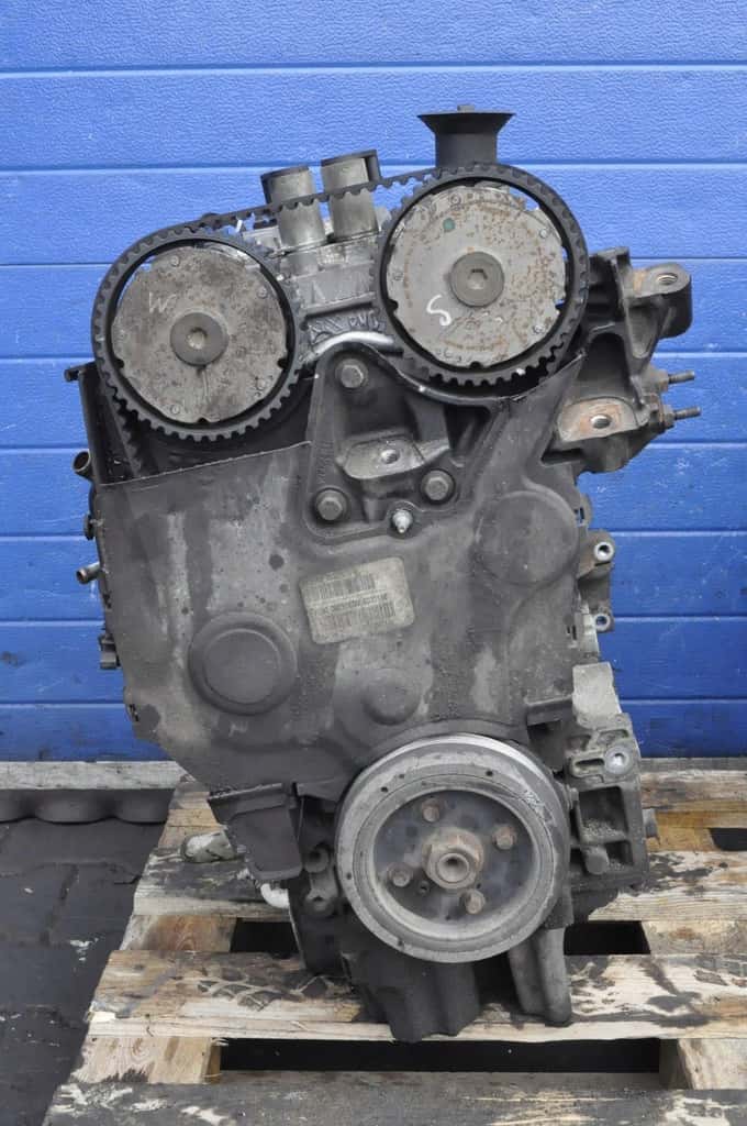 Moteur B 5254 T6 vue 3