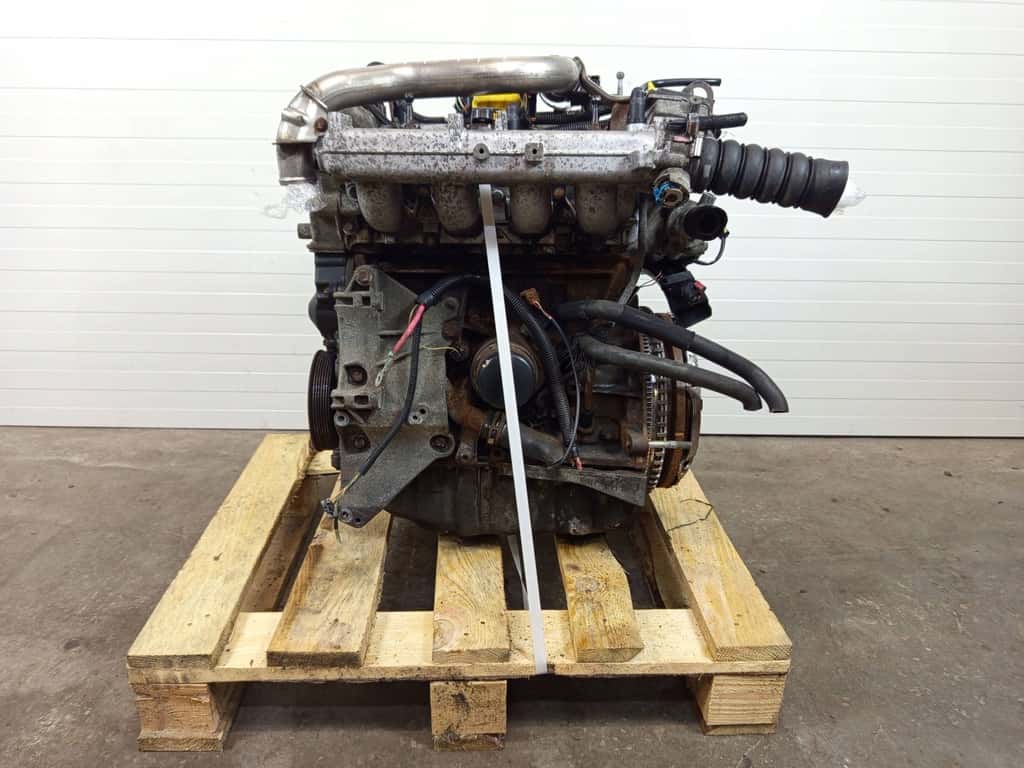 Moteur F4R 774 vue 2