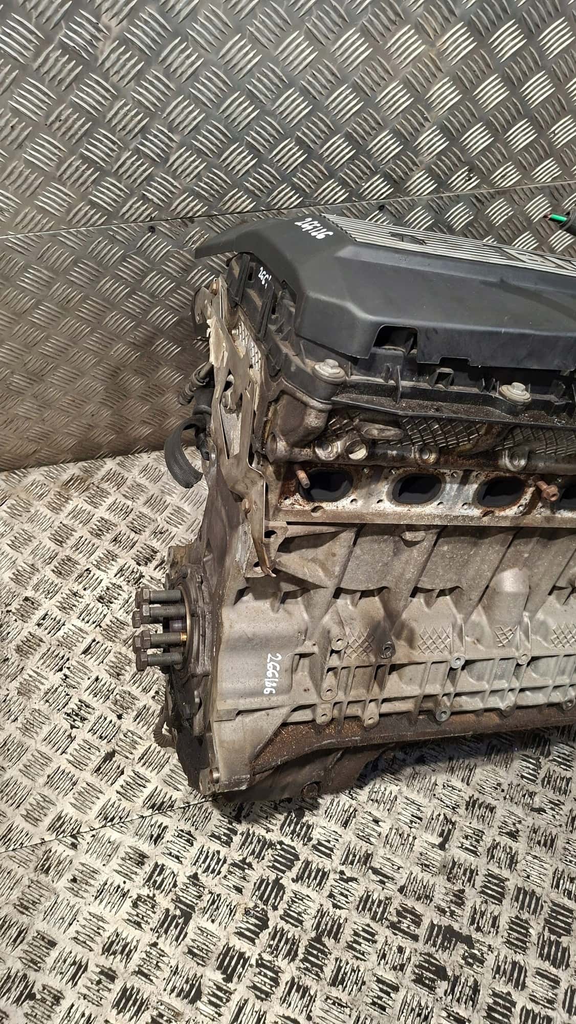 Moteur M52 B20 (206S3) vue 2