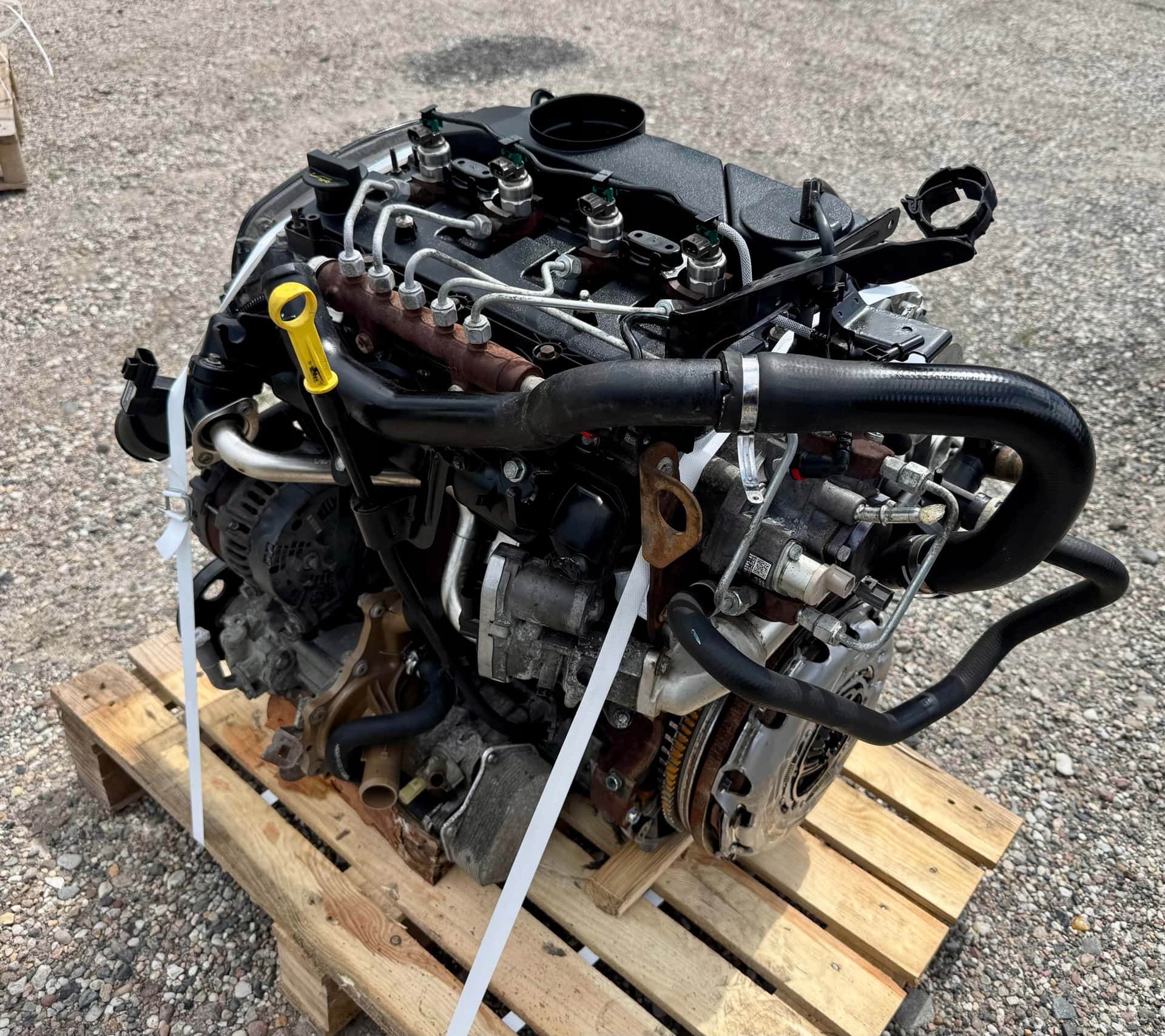 Moteur 4HV (P22DTE) vue 2