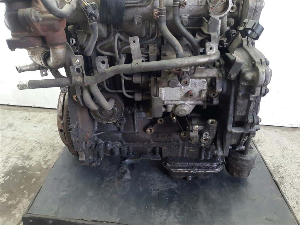 Moteur YD22DDTi vue 3