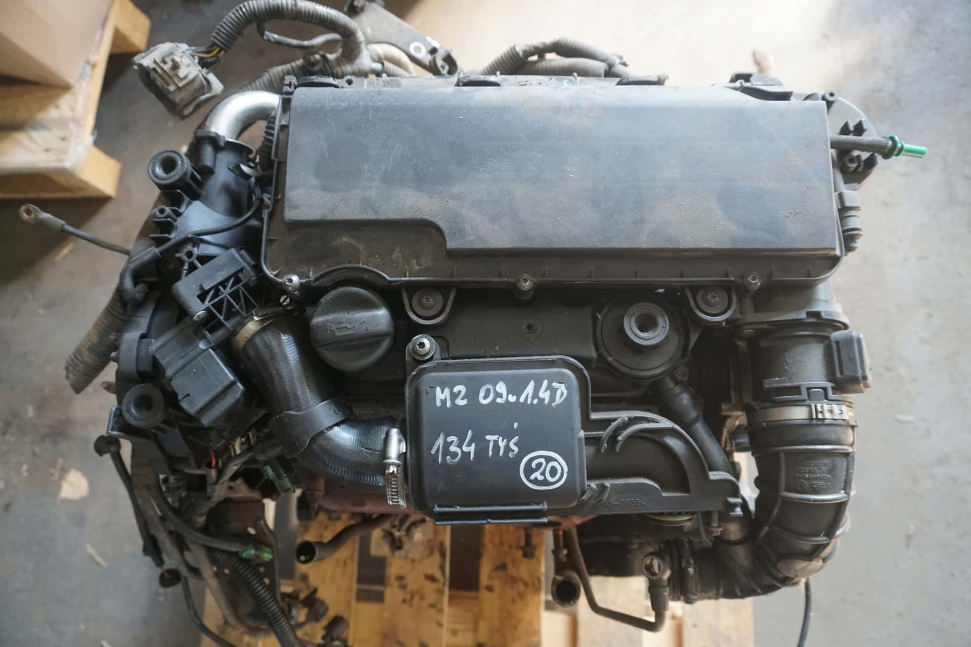 Moteur Y404 vue 2