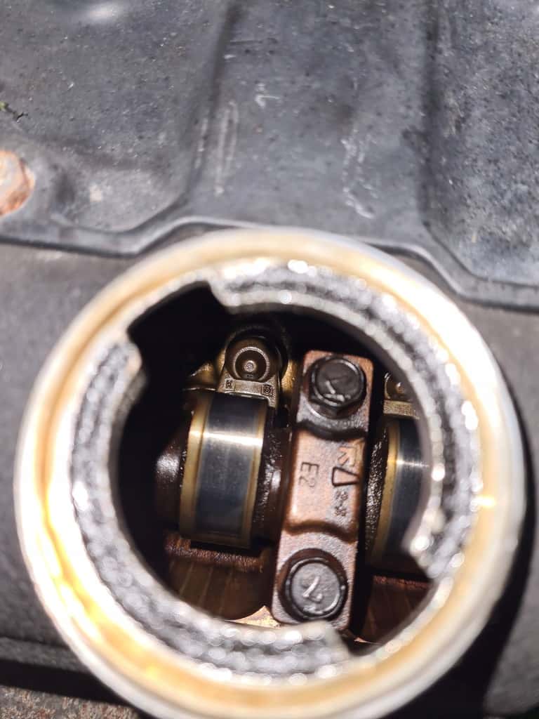 Moteur 6G72 (DOHC 24V) vue 3