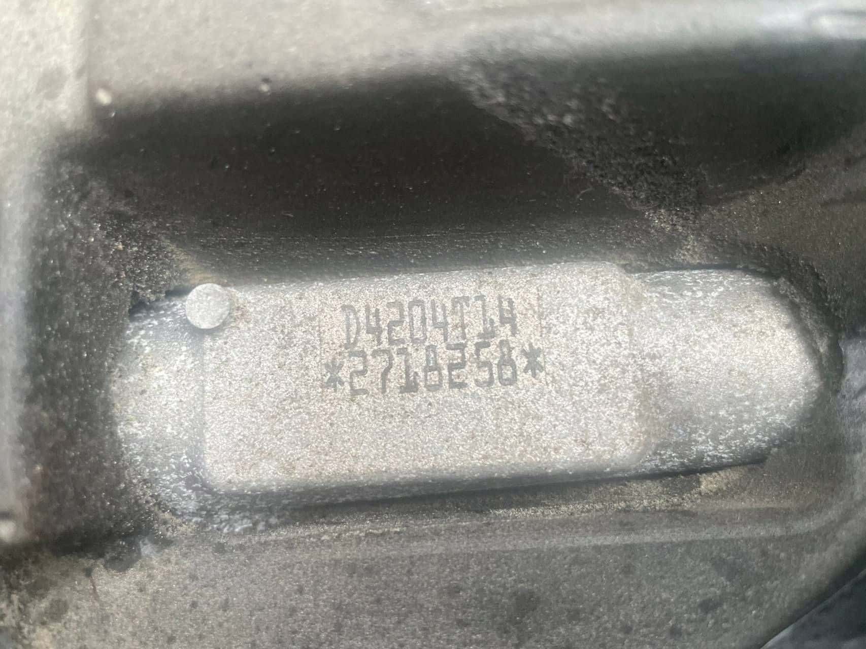 Moteur D 4204 T14 vue 3