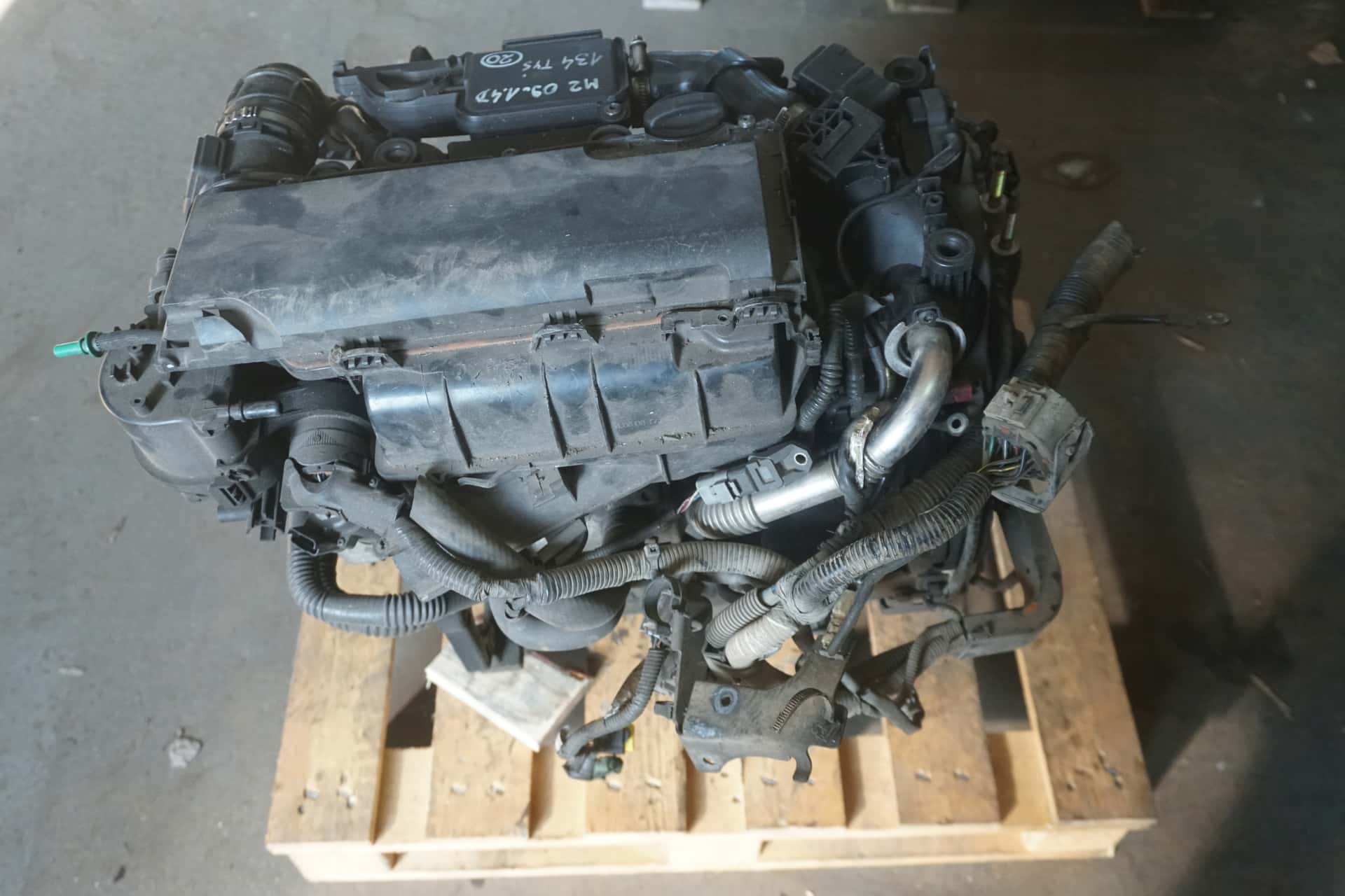 Moteur Y404 vue 4