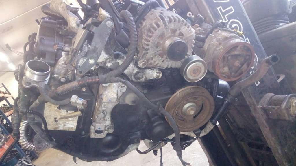Moteur 9HY (DV6TED4) vue 2