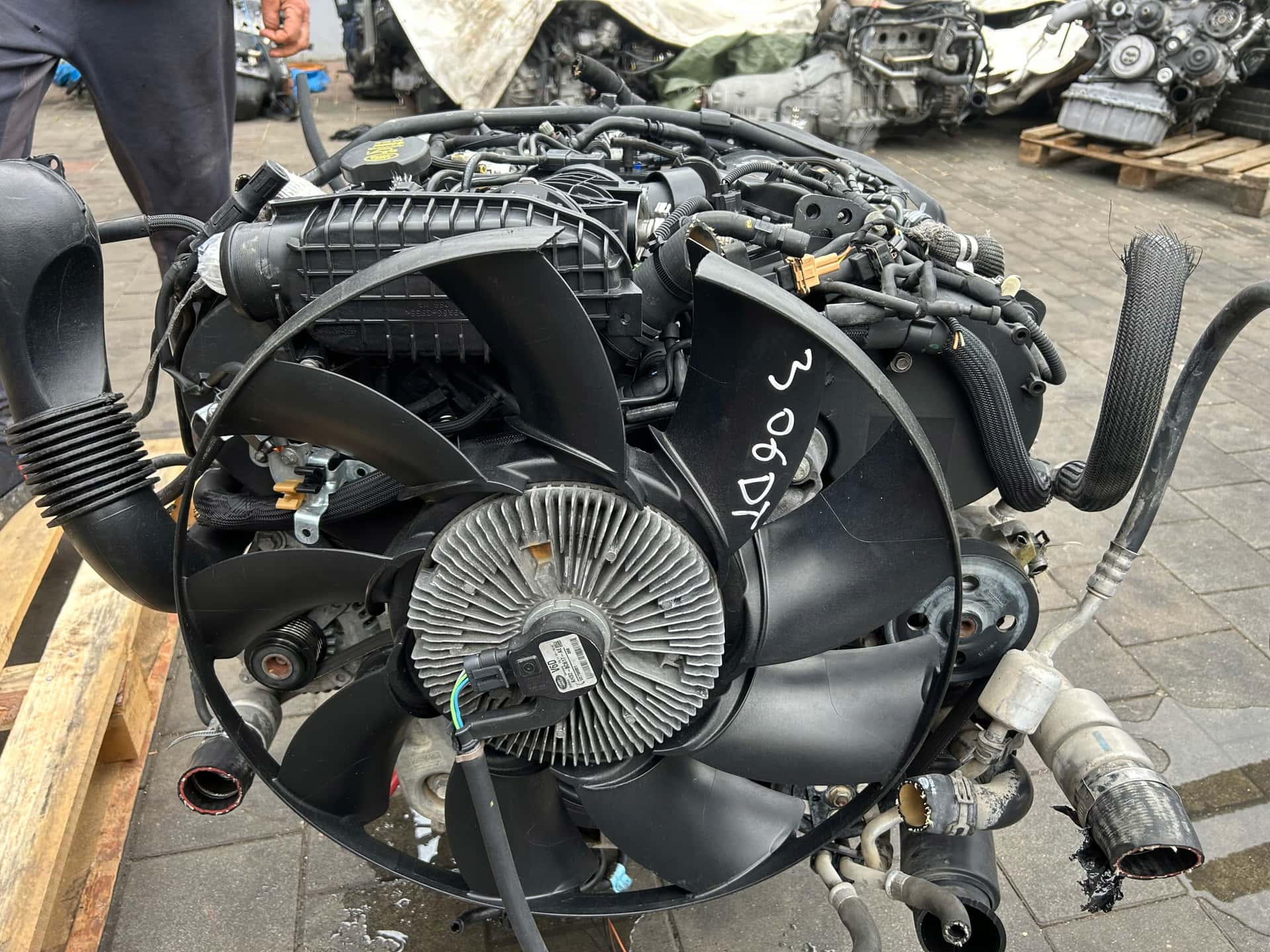 Moteur 306DT(TDV6) vue 3