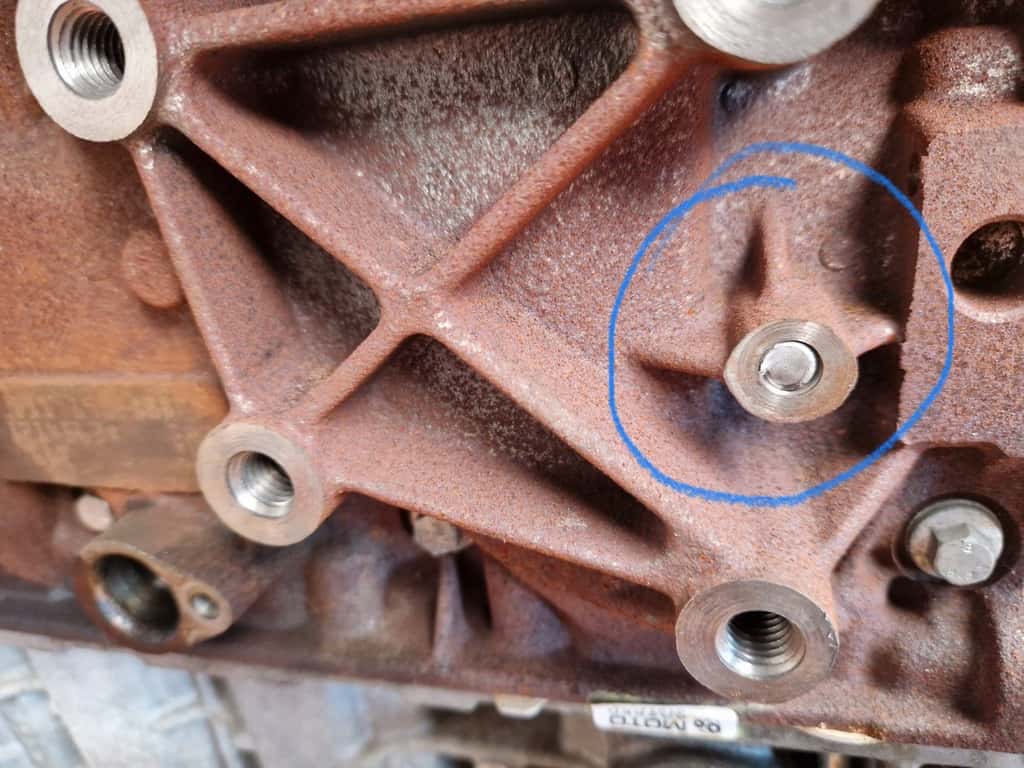Moteur 306DT(TDV6) vue 6