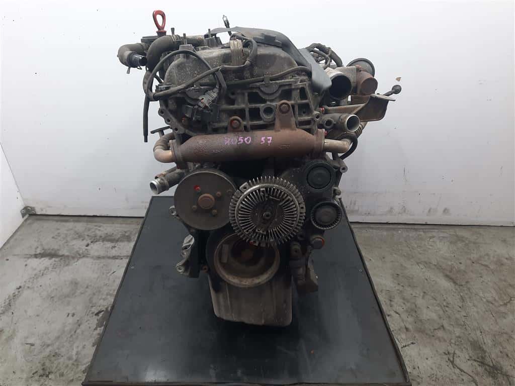 Moteur D27DT vue 8