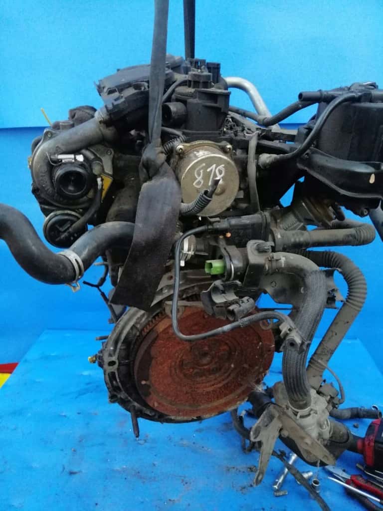 Moteur 8HX (DV4TD) vue 2