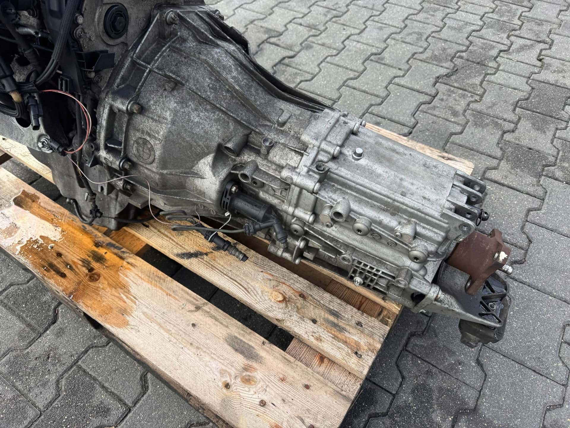 Moteur N47 D20 A vue 10