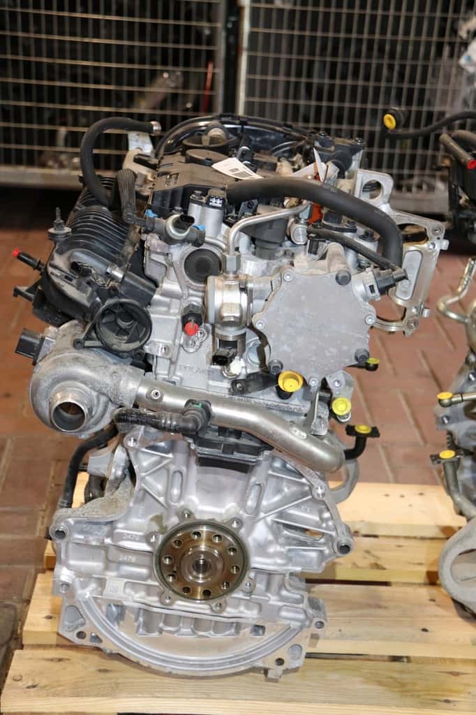 Moteur B 4204 T46 vue 4