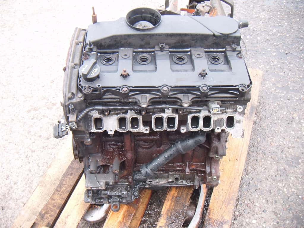 Moteur 4HU (P22DTE) vue 2