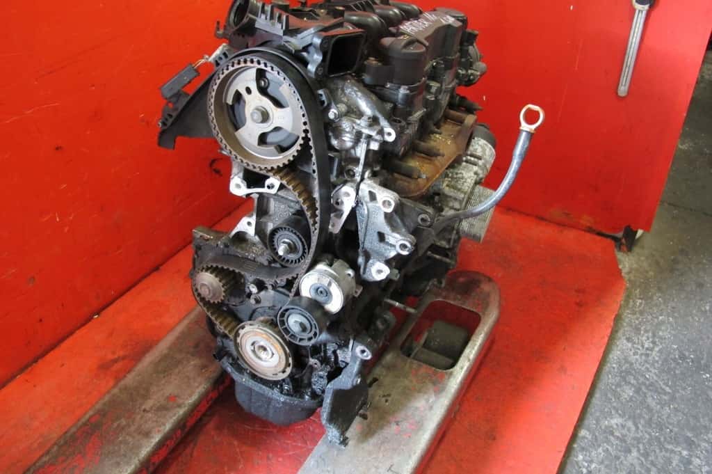Moteur 9HT (DV6BUTED4) vue 2