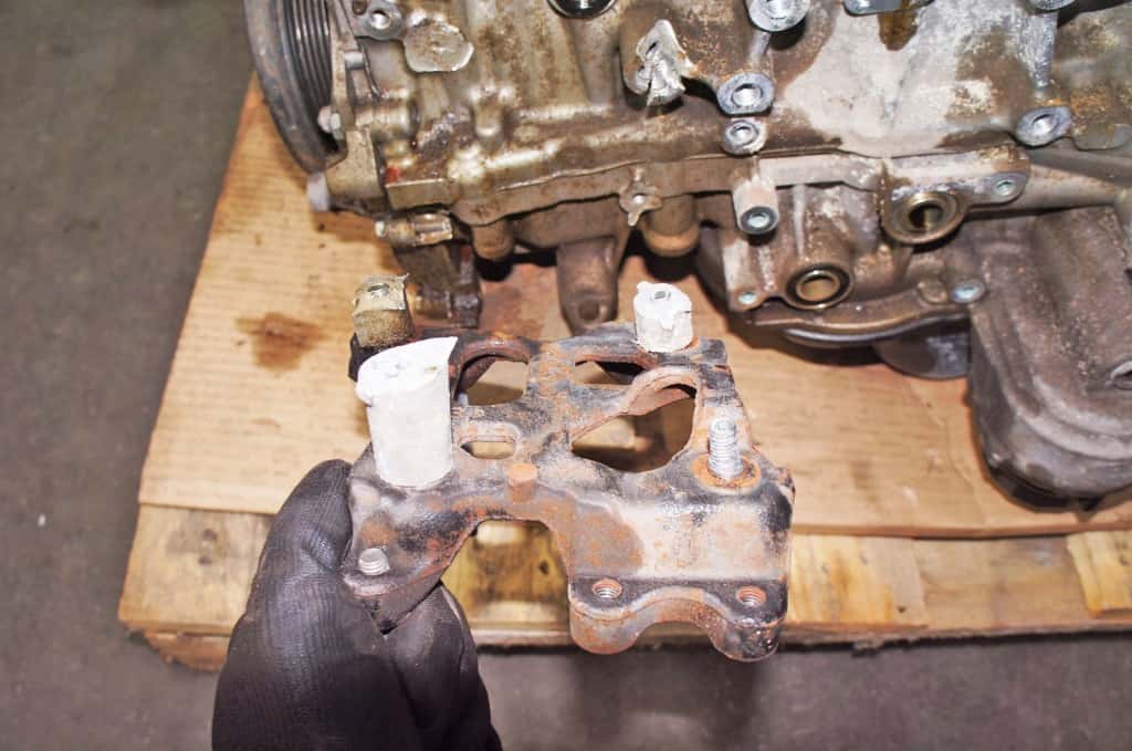 Moteur 8AR-FTS vue 4