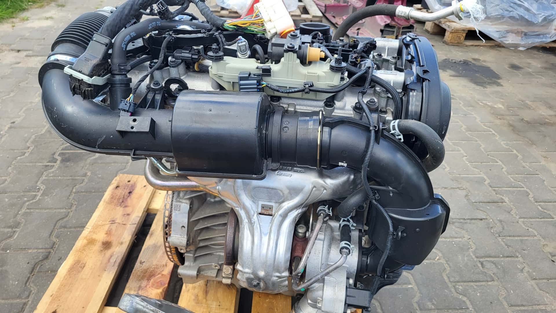 Moteur B 4204 T14 vue 3