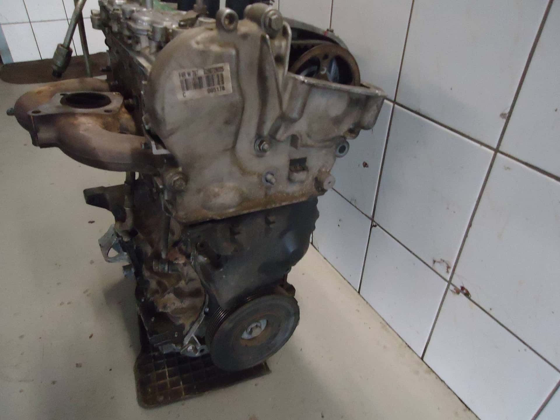 Moteur F4R 790 vue 4