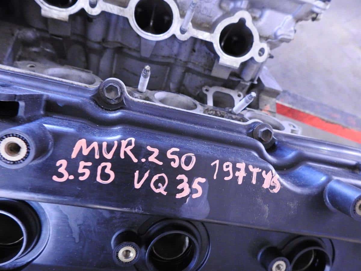 Moteur VQ35 vue 2