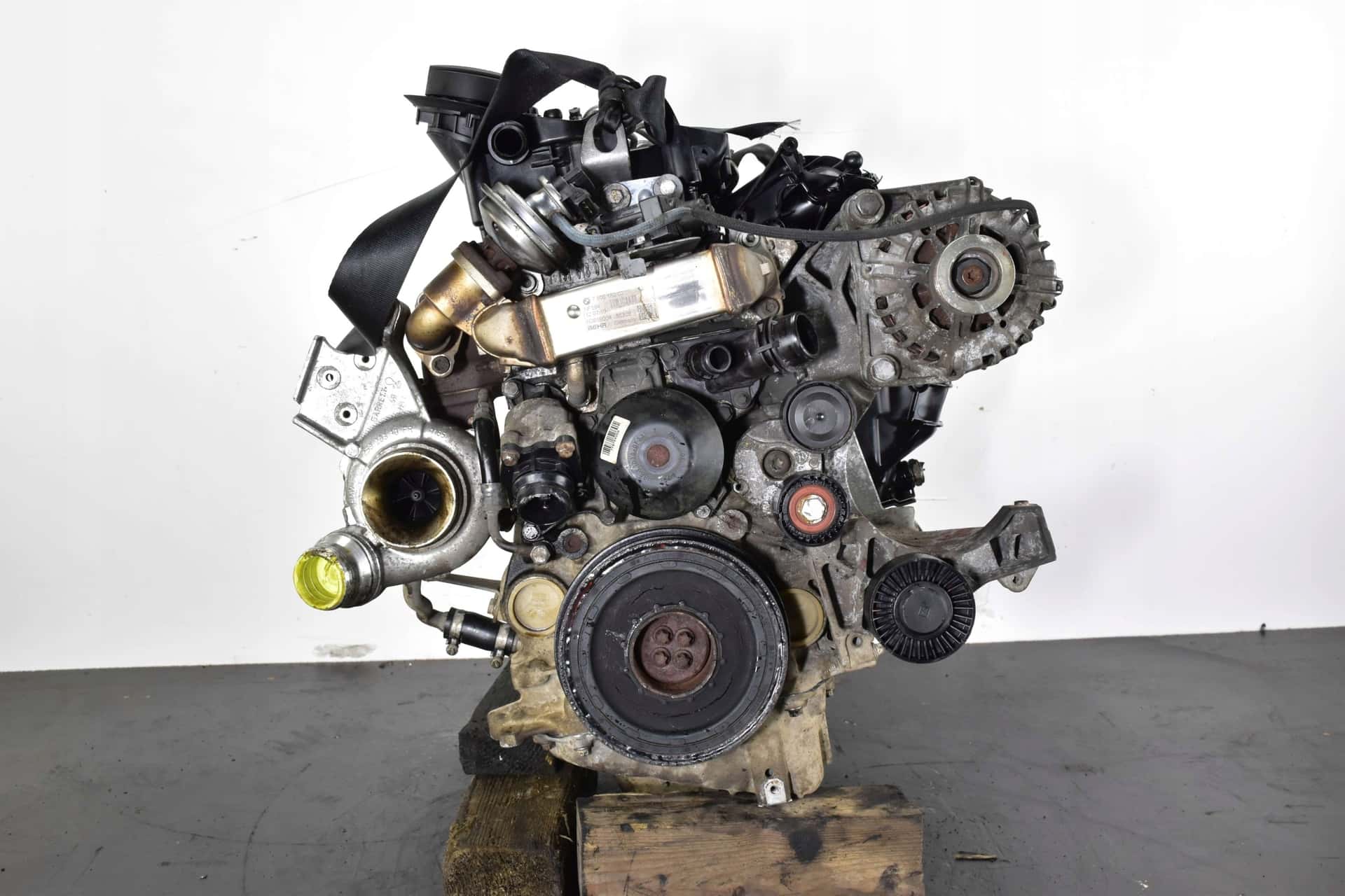 Moteur N47 D20 A vue 5