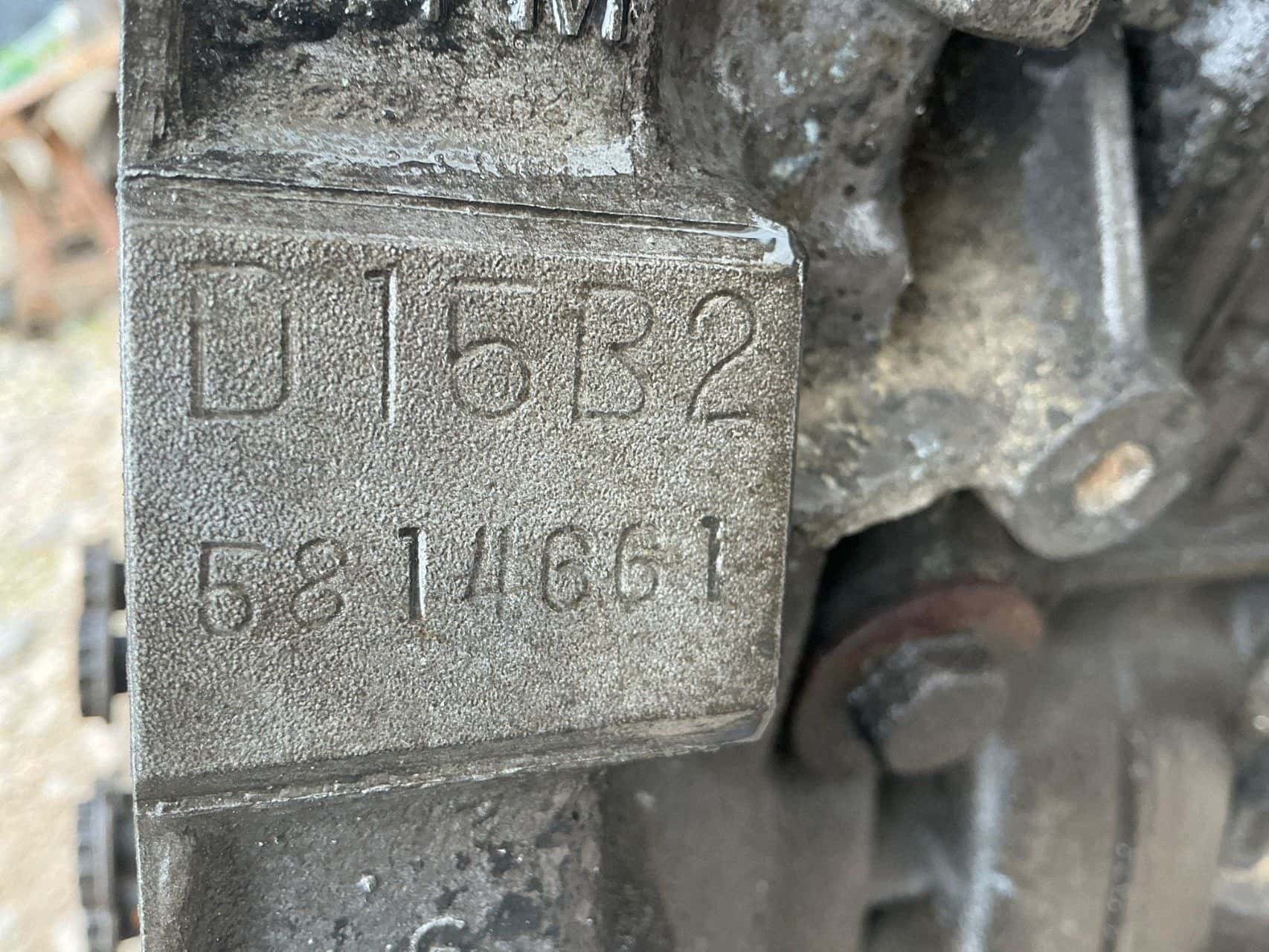 Moteur D15B2 vue 13