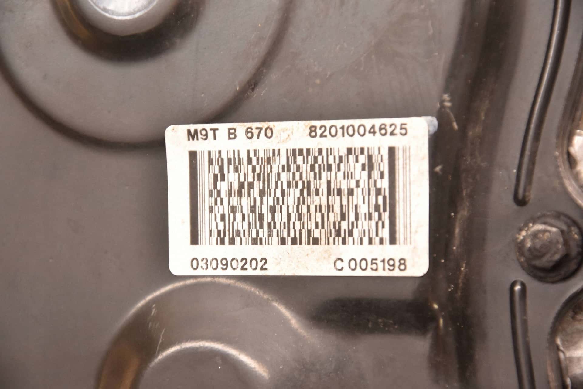 Moteur M9T 670 vue 3