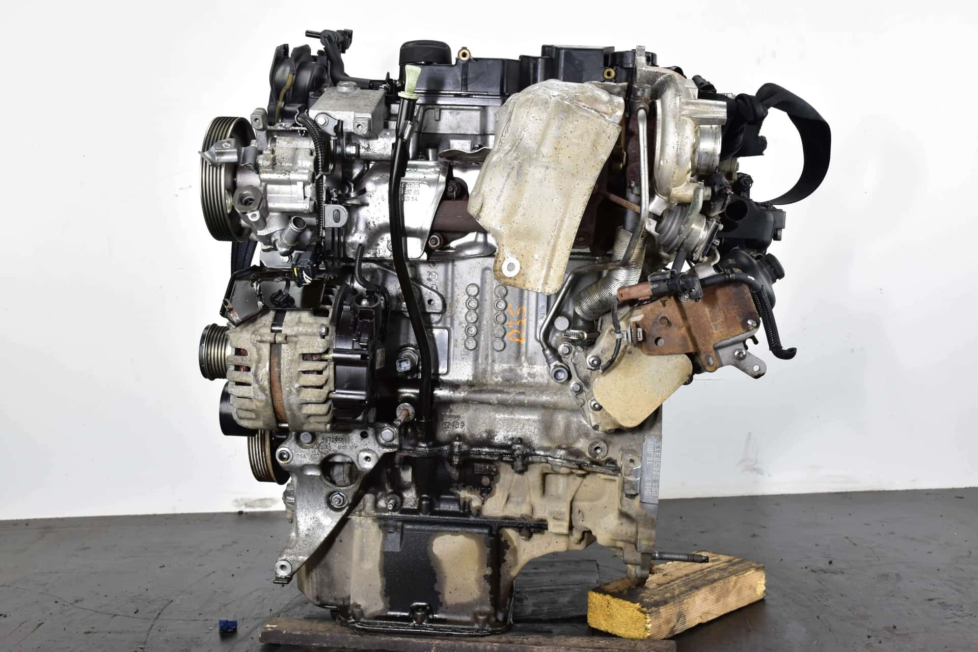 Moteur 9HM (DV6UC) vue 4