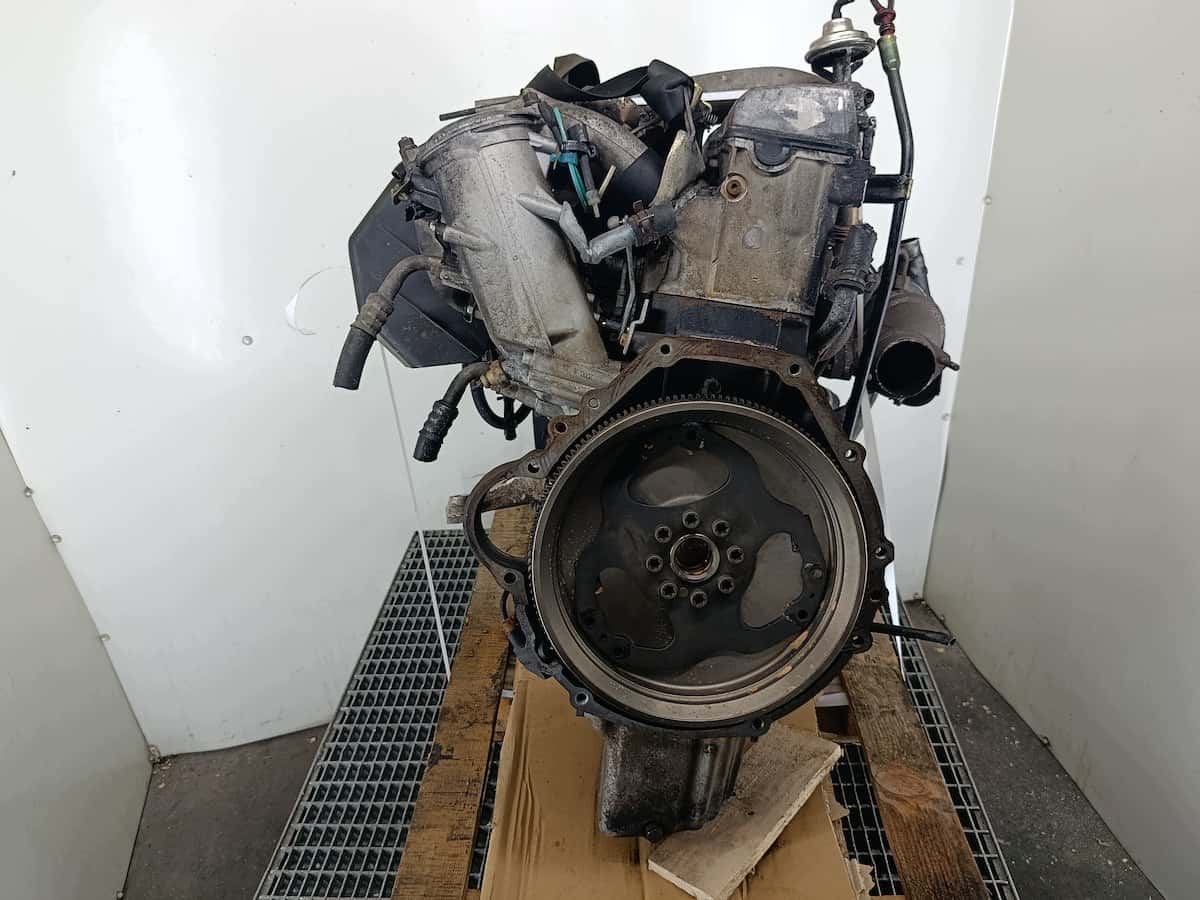 Moteur OM661LA vue 2
