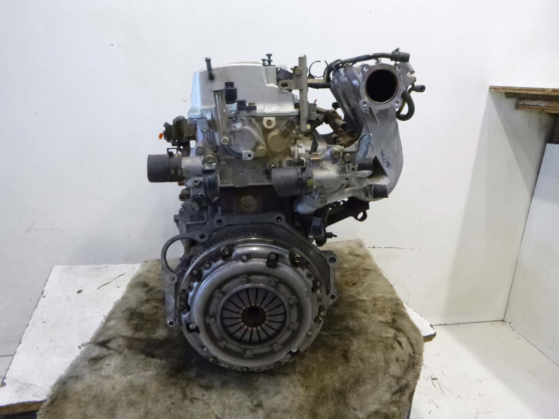 Moteur 4G64 (16V) vue 3