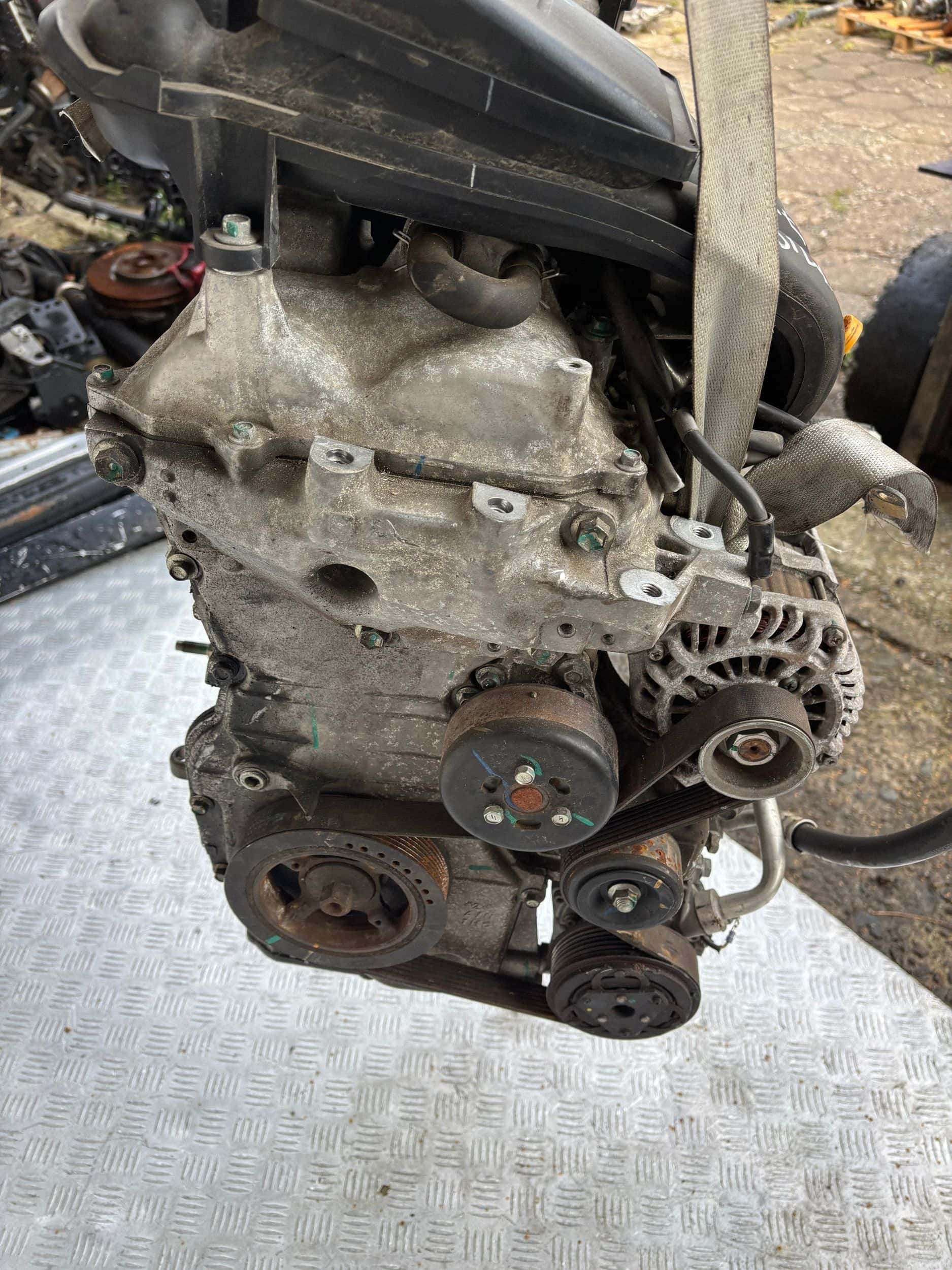 Moteur HR12DE vue 6