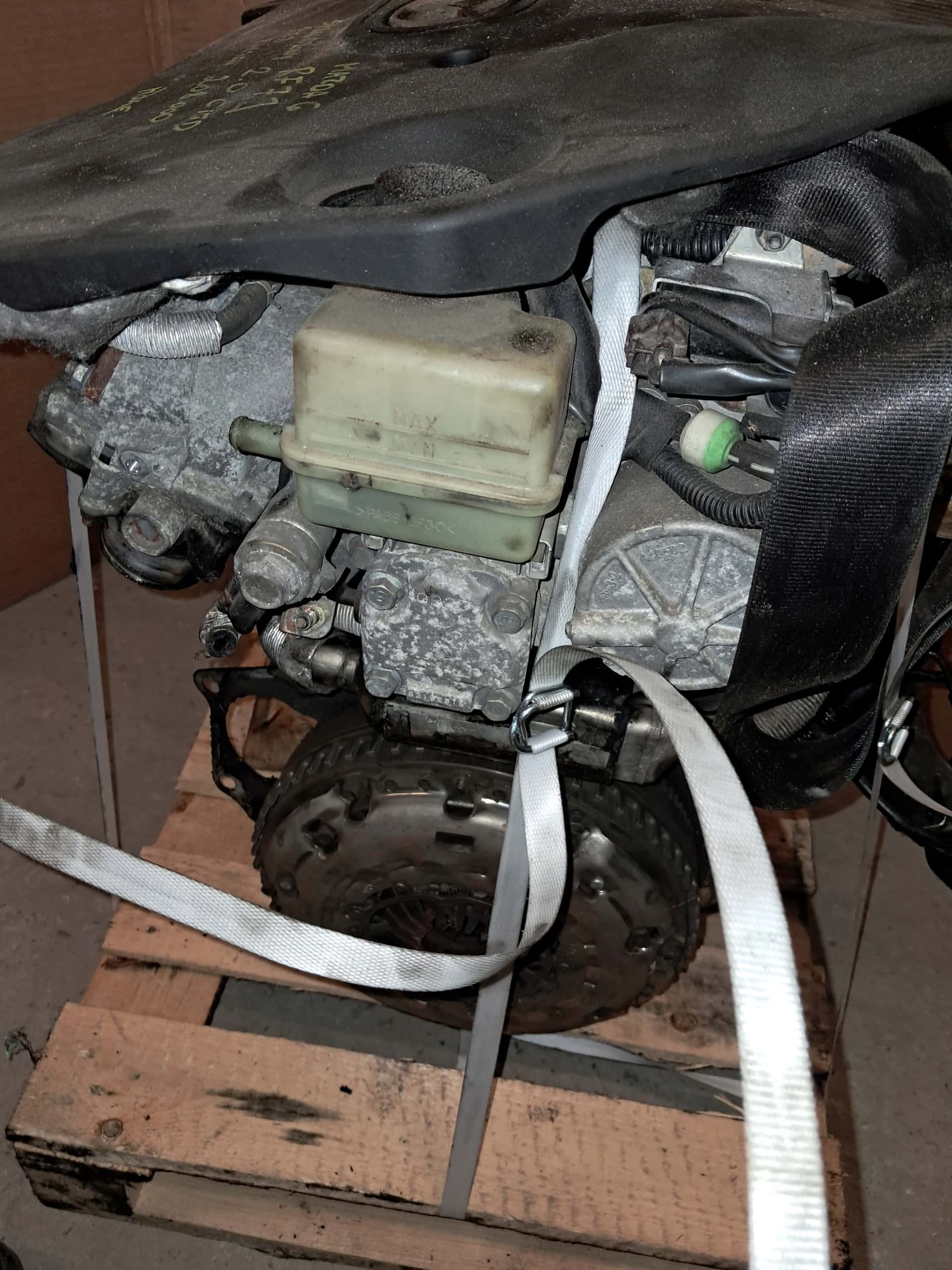 Moteur RF7J vue 4