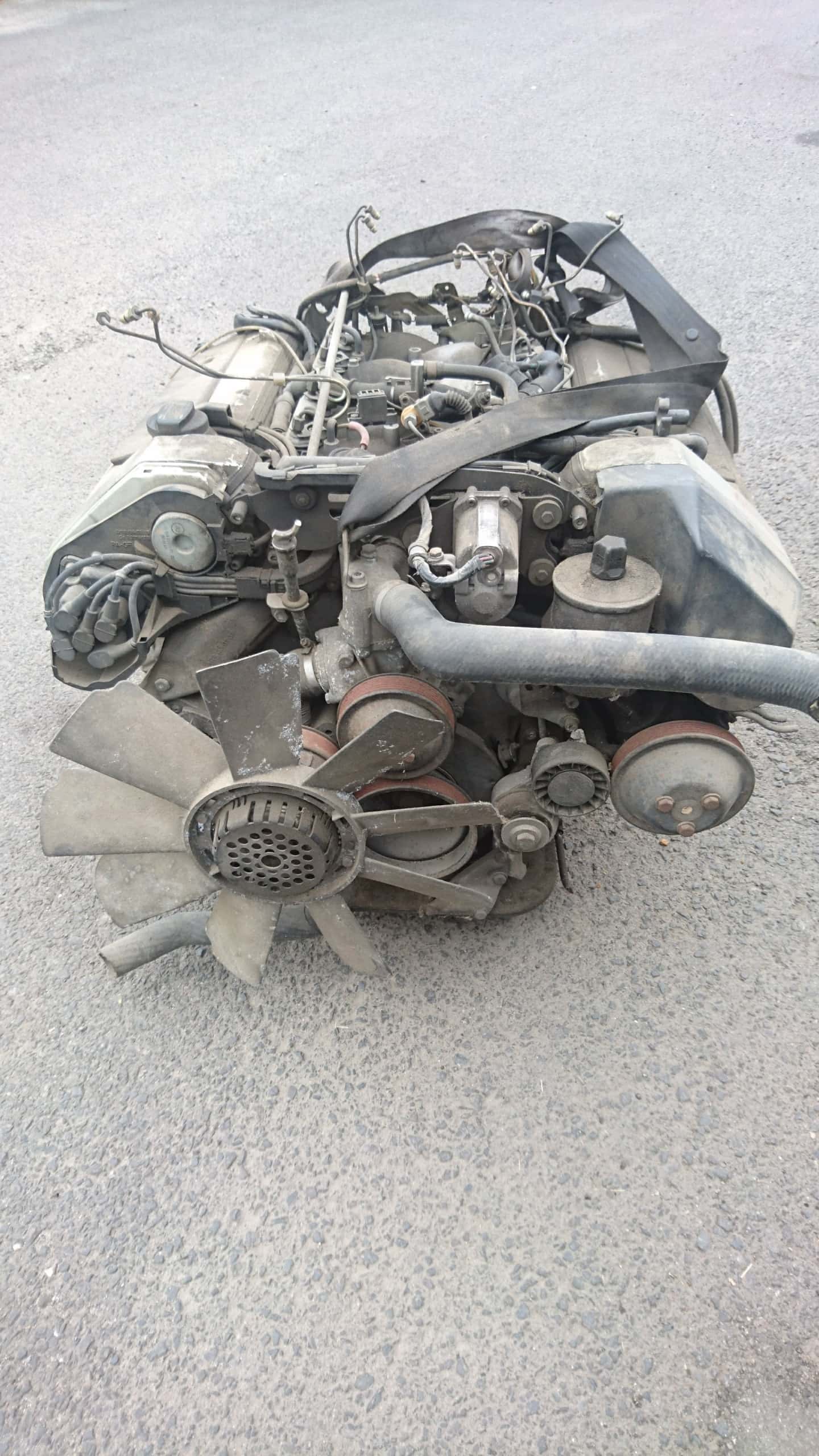 Moteur M 112.943 vue 2