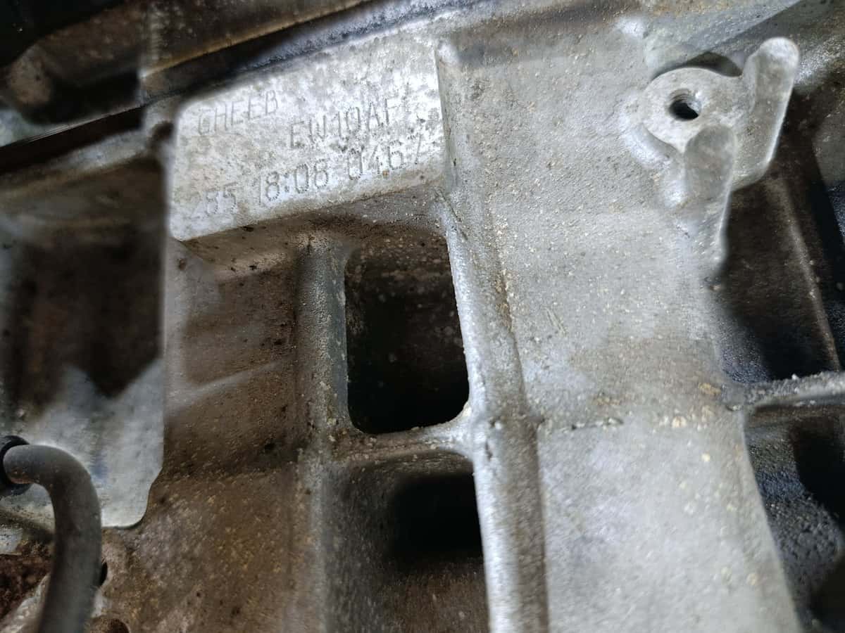 Moteur RFJ (EW10A) vue 6