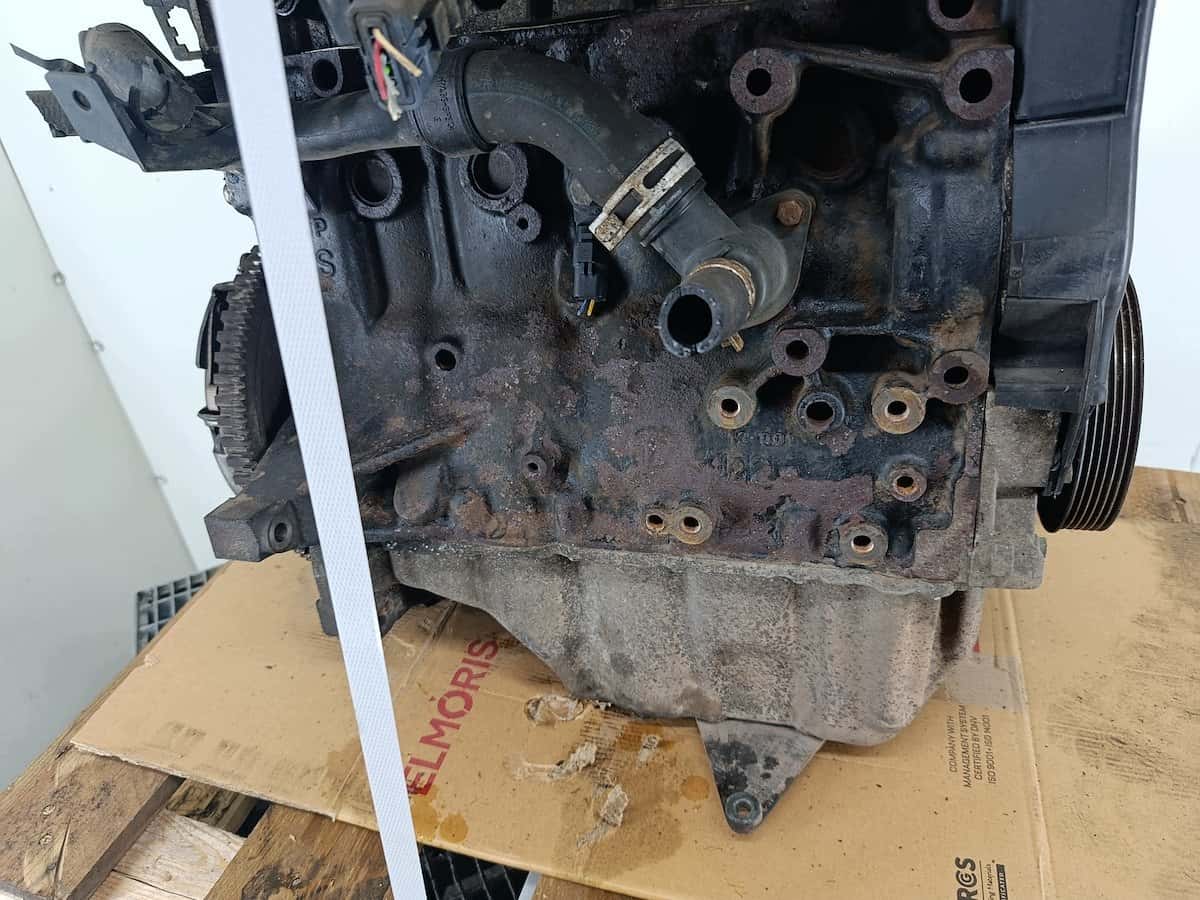 Moteur NFU (TU5JP4) vue 5