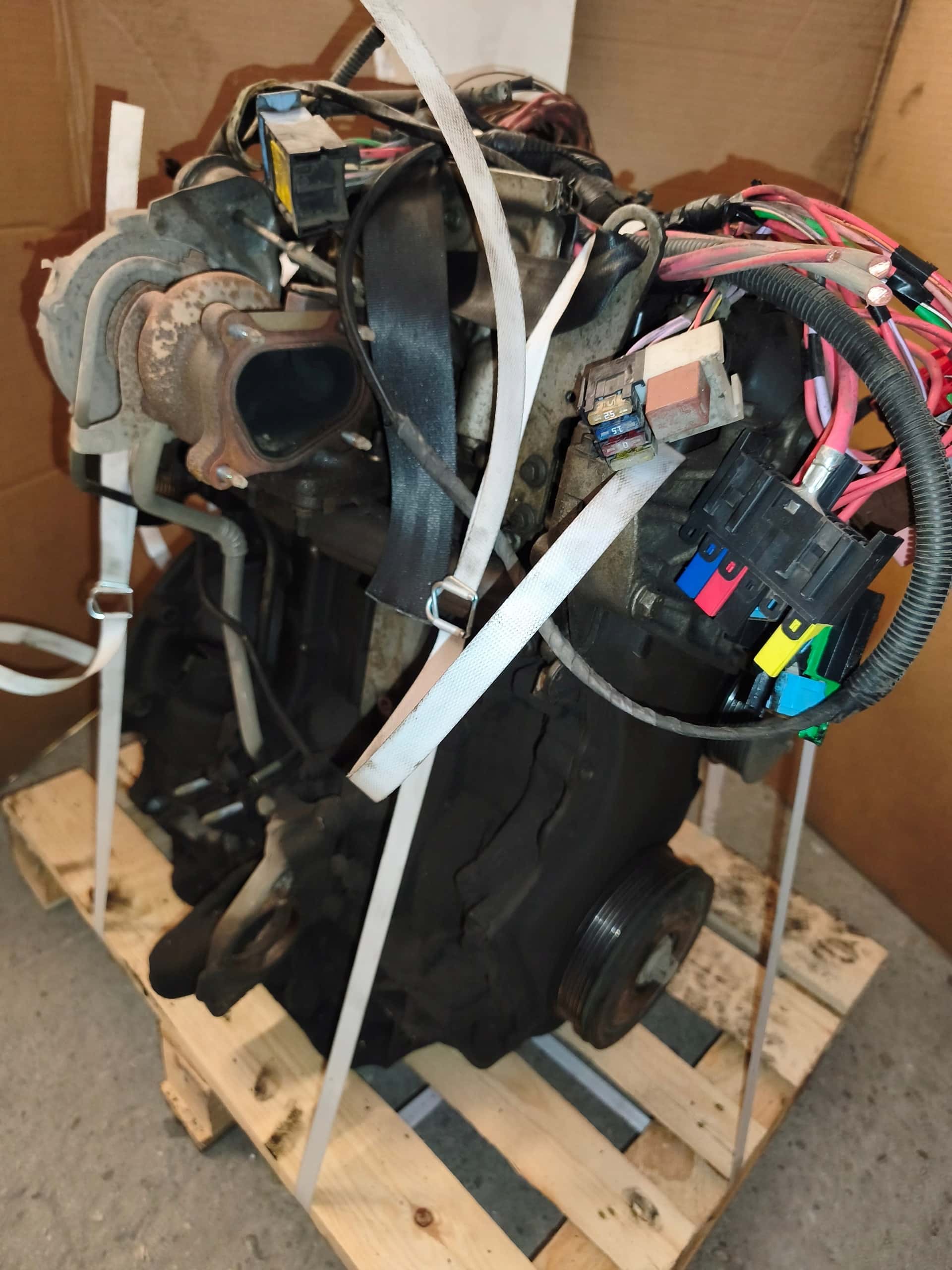 Moteur M9R 782 vue 7