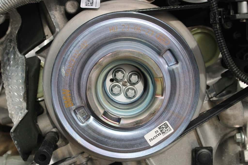 Moteur B46 B20 B vue 4
