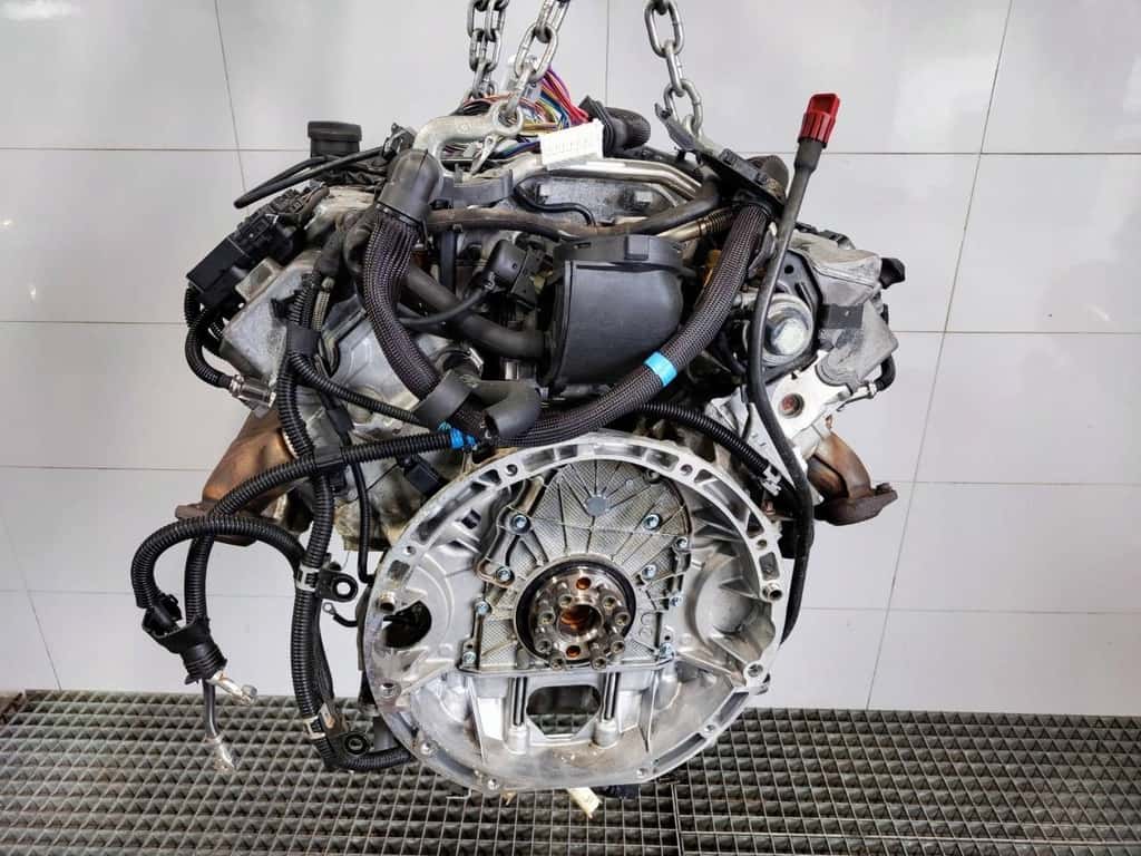 Moteur M 112.973 vue 3