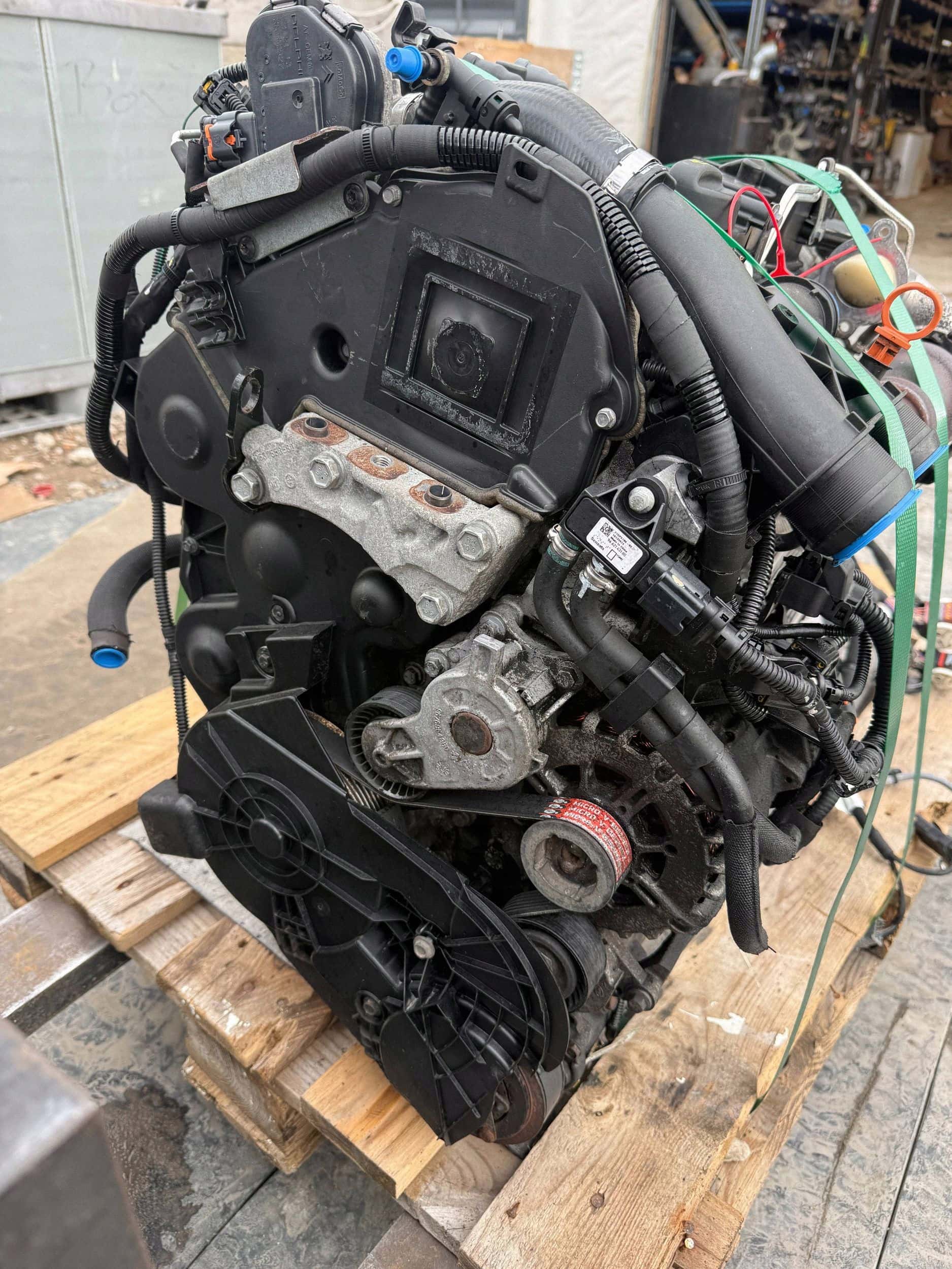 Moteur 8HP (DV4C) vue 5
