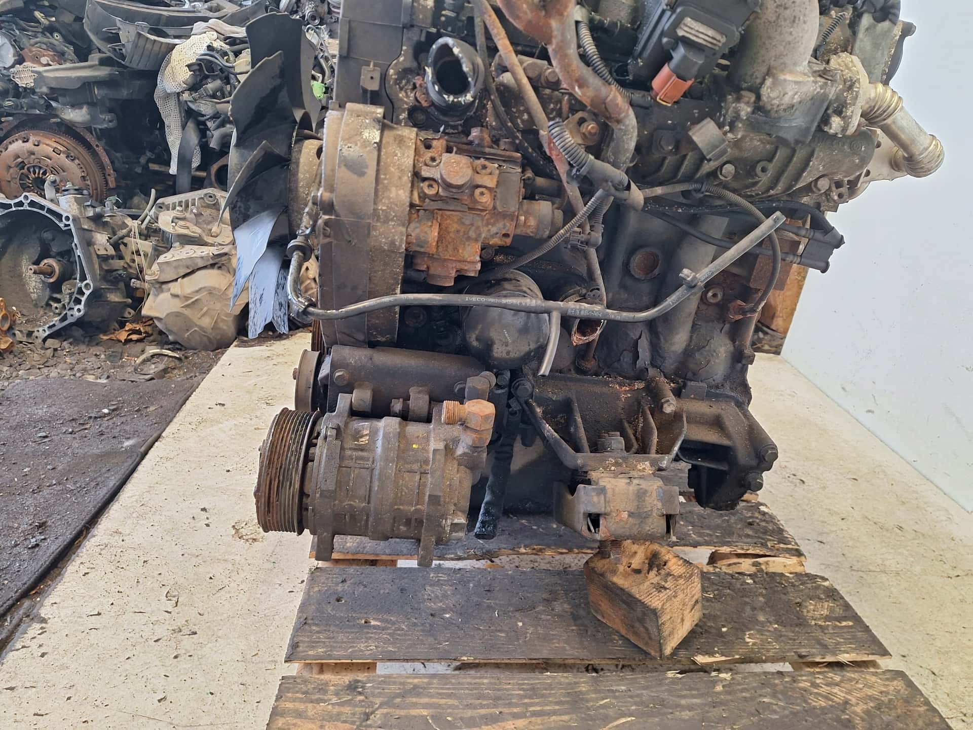 Moteur F1AE0481G vue 7