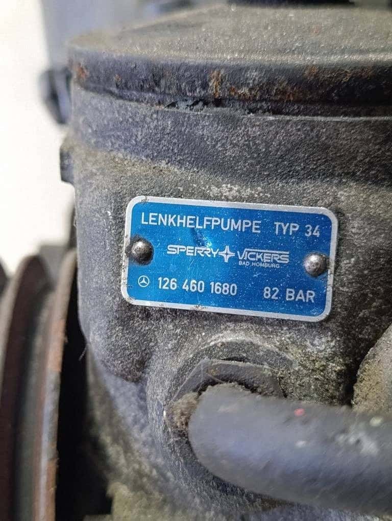 Moteur M 116.965 vue 12