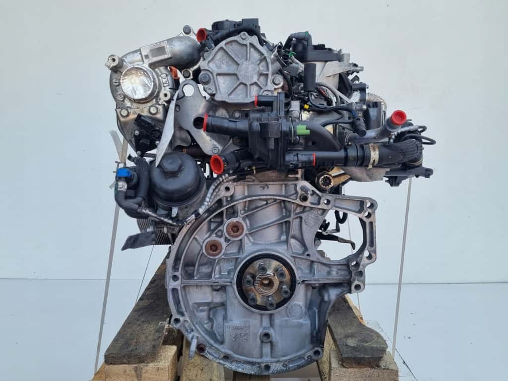 Moteur 9HP (DV6DTED) vue 4