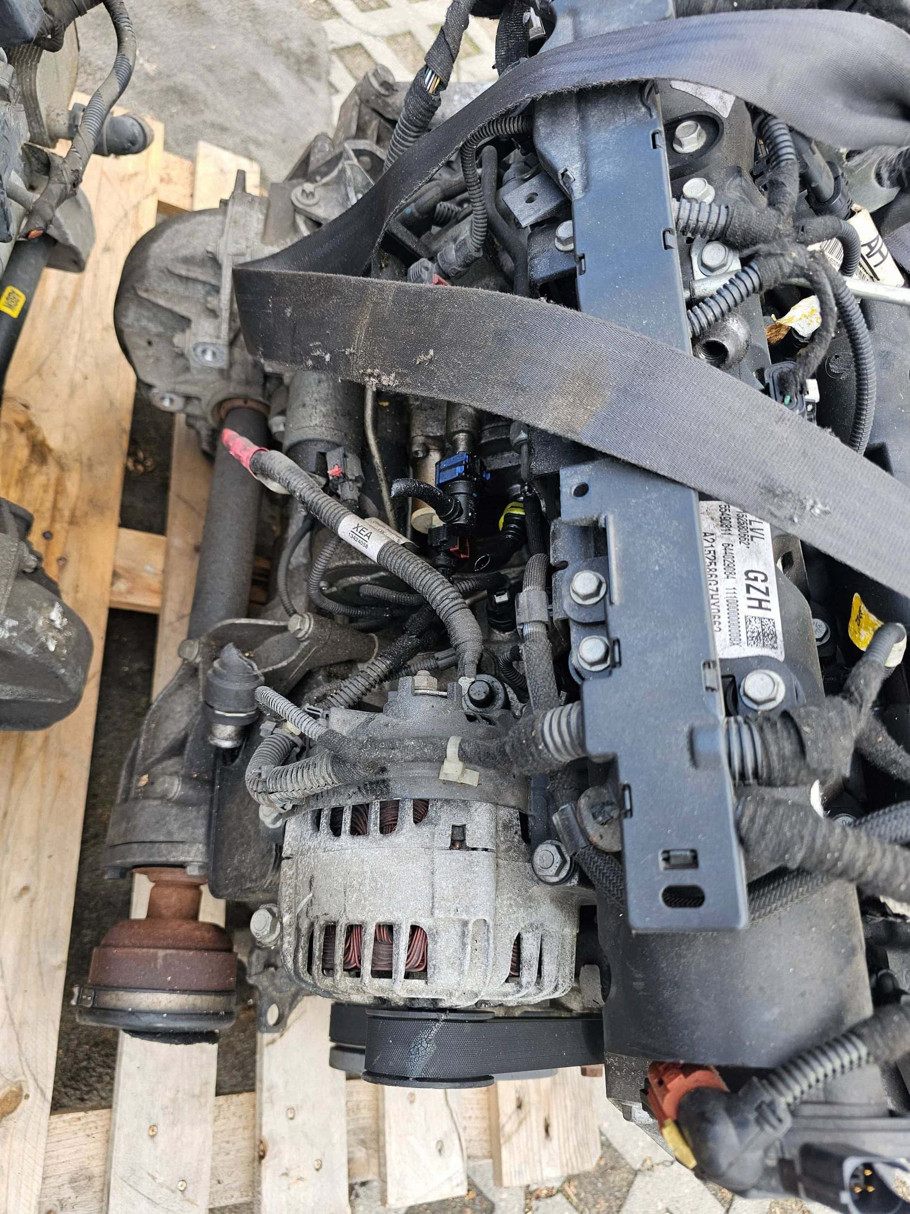 Moteur B 16 DTH vue 3