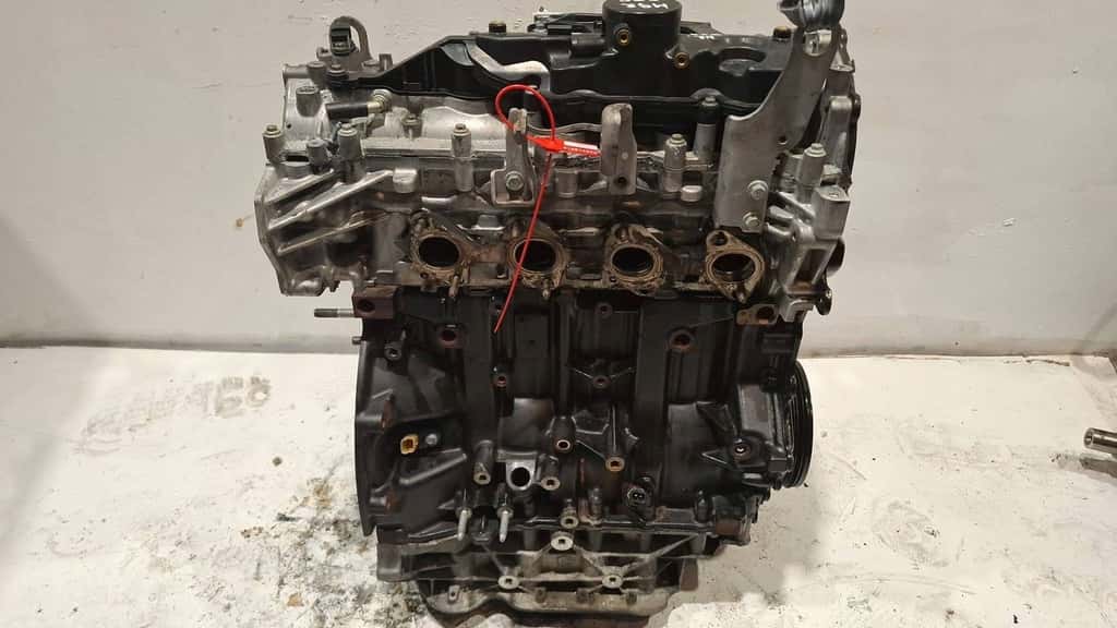 Moteur M9R 805 vue 4