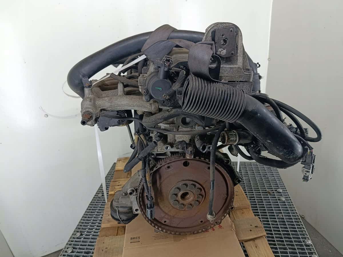Moteur B 5254 T2 vue 4