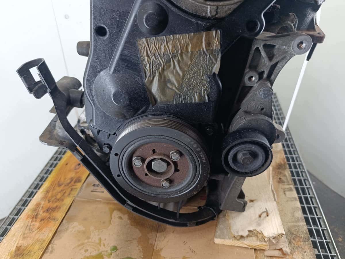 Moteur NFU (TU5JP4) vue 4