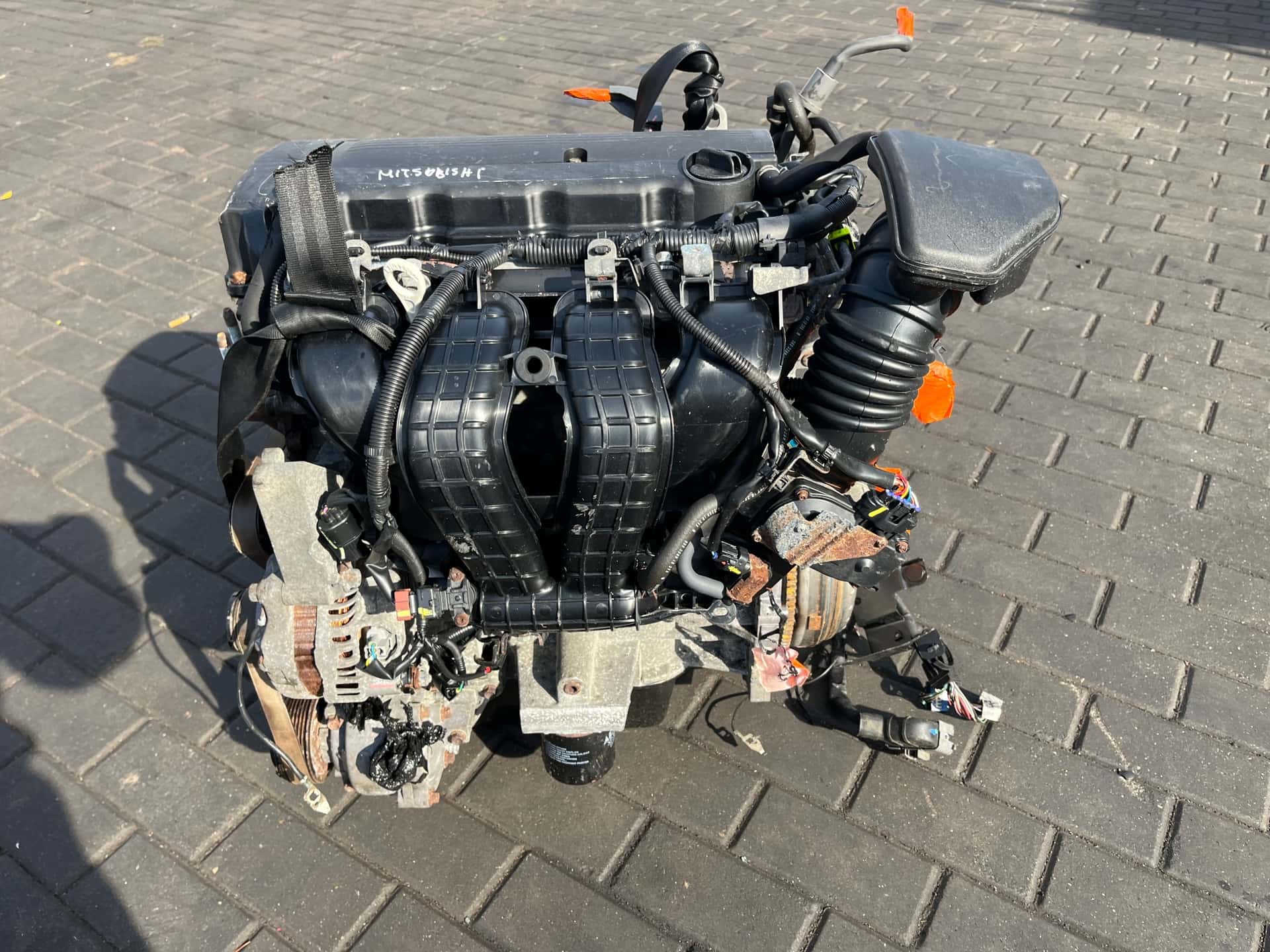 Moteur 4B12 vue 3
