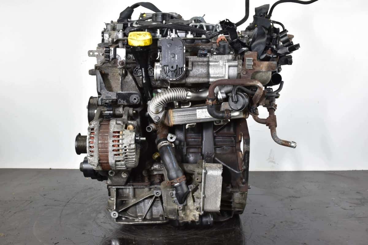 Moteur M9R 830 vue 4