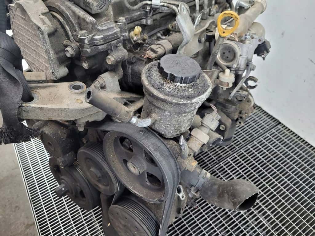 Moteur 2AD-FHV vue 6