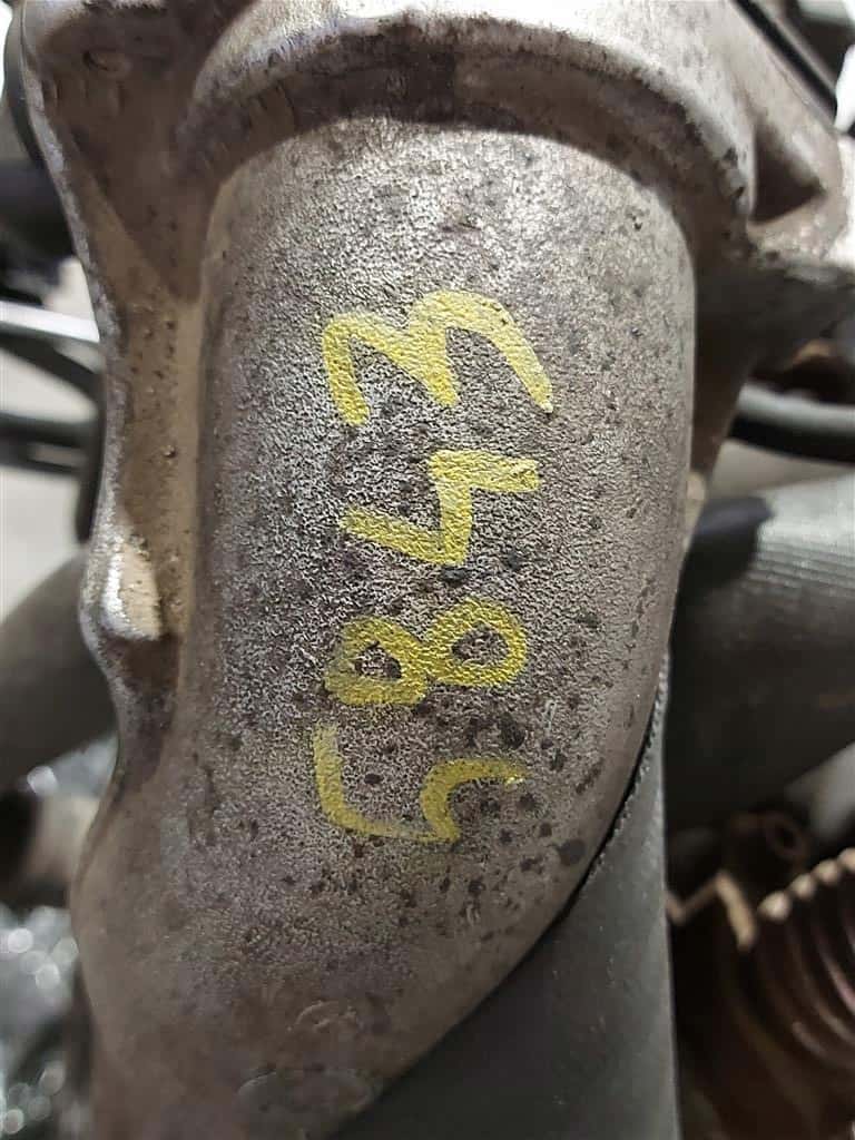 Moteur 8140.63 (F28D) vue 5