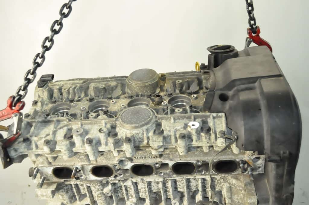 Moteur B 5244 S4 vue 2