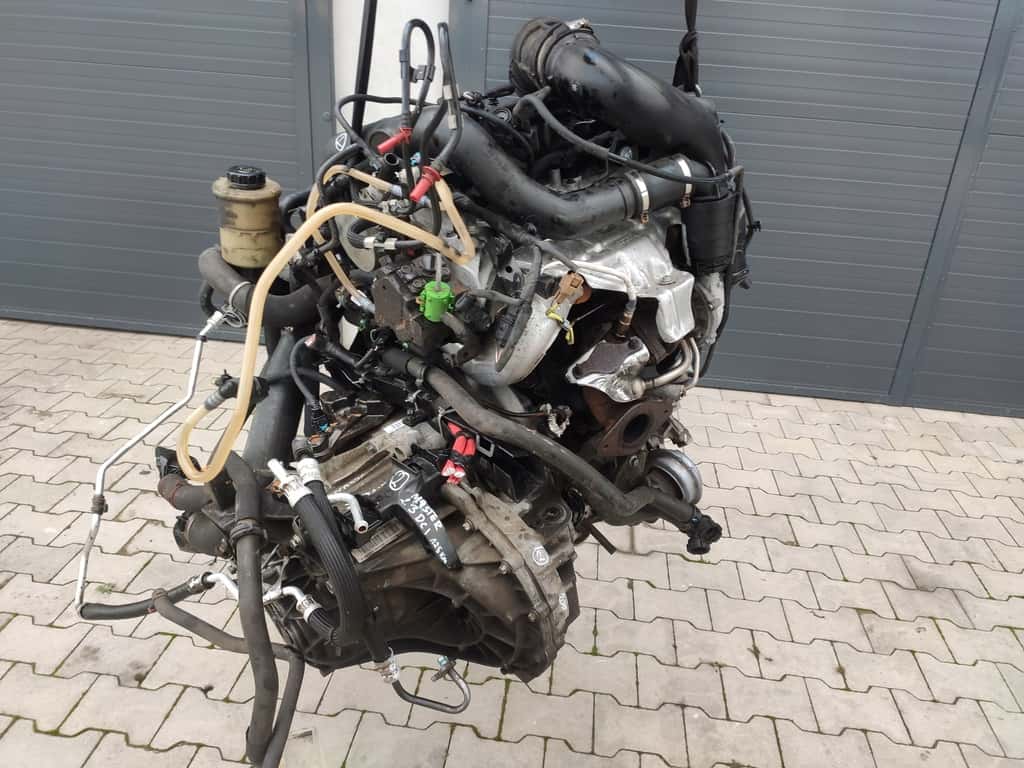 Moteur M9T 882 vue 3